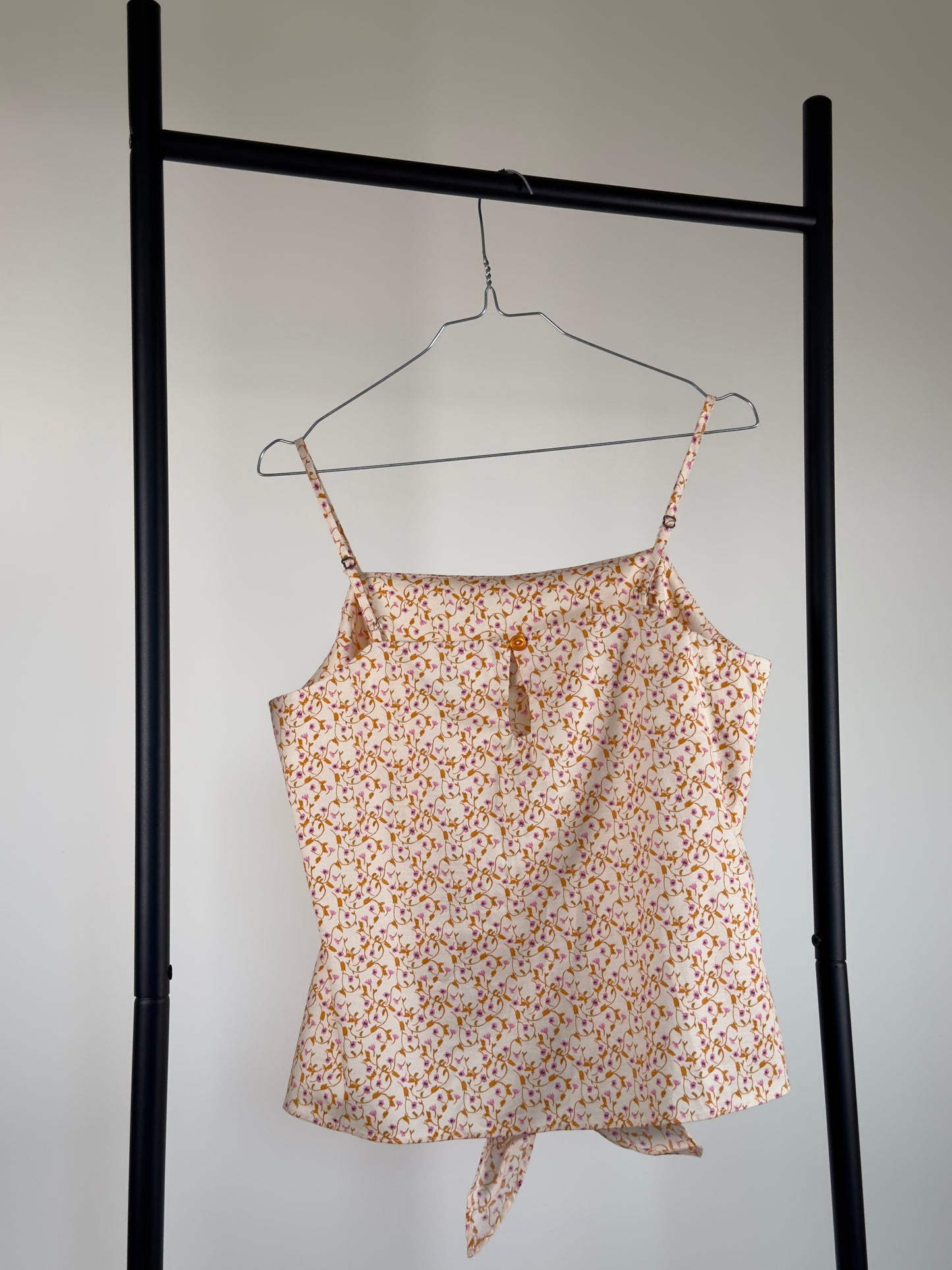 FLORAL TOP - SIZE 38
