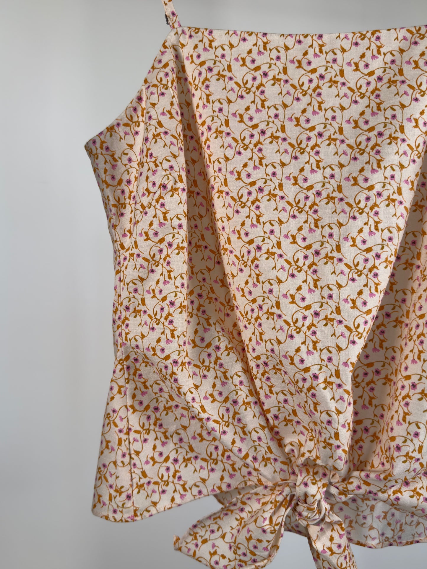 FLORAL TOP - SIZE 38