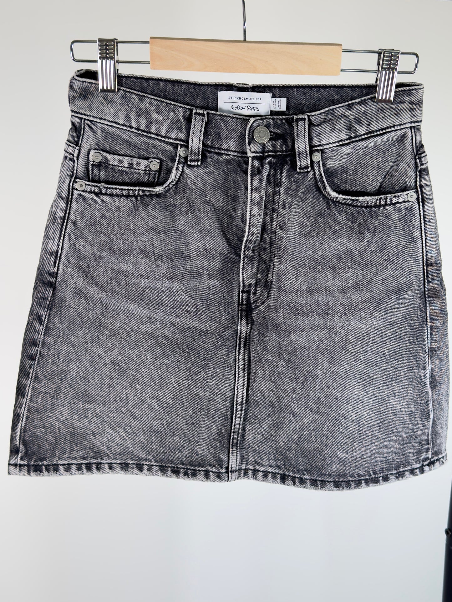 DENIM SKIRT - SIZE 34
