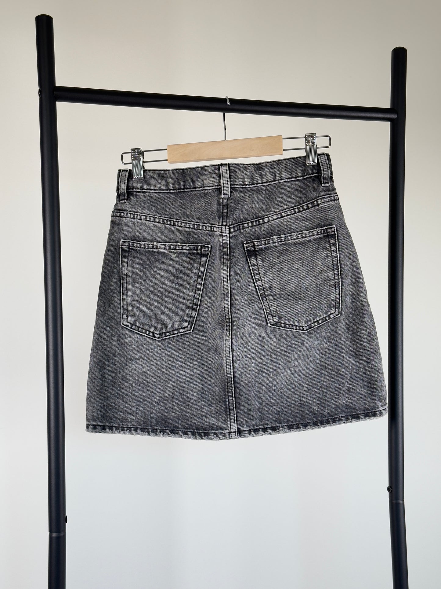 DENIM SKIRT - SIZE 34