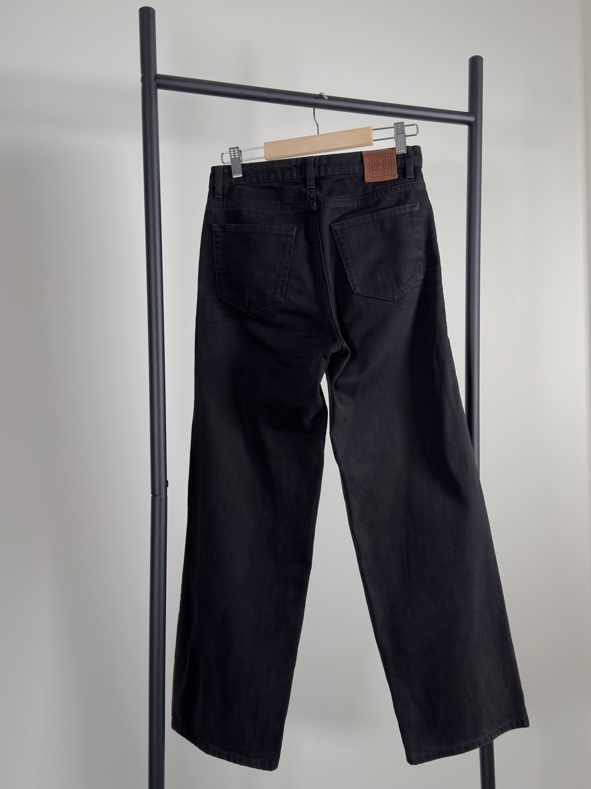 Toteme Flair Jeans black