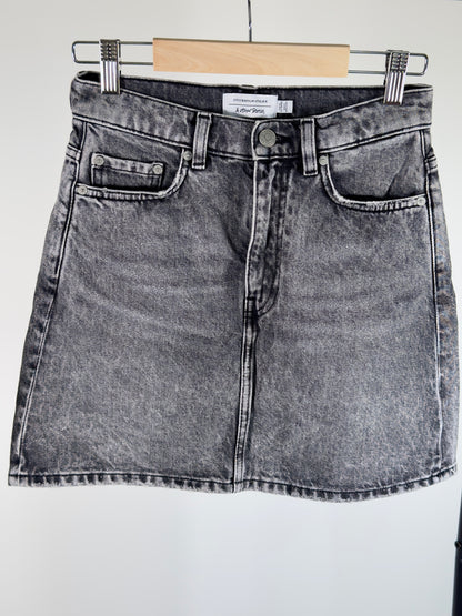 DENIM SKIRT - SIZE 34